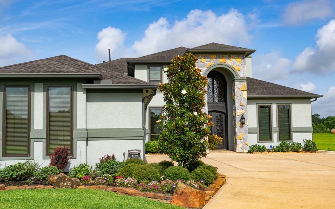 Vinyl Replacement Window Installation for Houston Homes